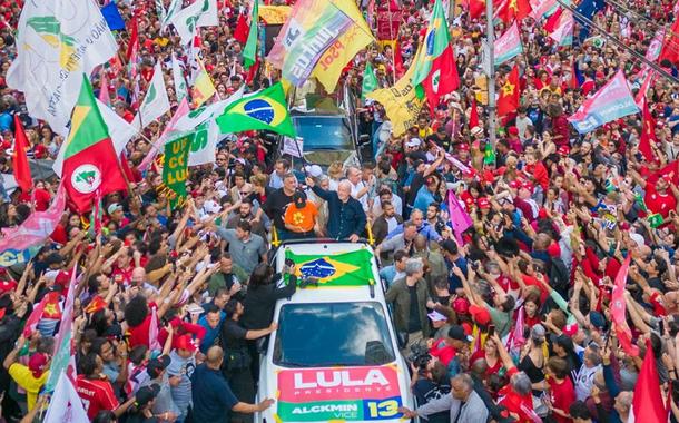 Lula faz ato de campanha em Porto Alegre 19/10/2022