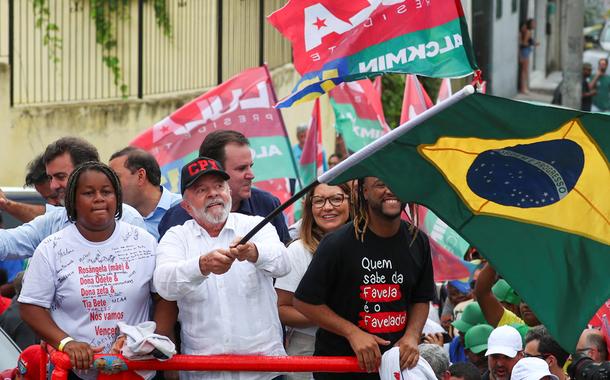 Lula faz ato de campanha no Complexo do Alemão no Rio de Janeiro 12/10/2022