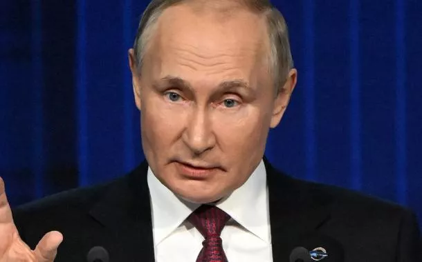 Putin diz que russofobia e neonazismo se tornaram norma na Ucrânia e nos estados bálticos