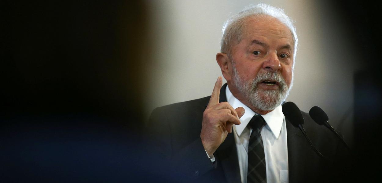 Governo de Lula da Silva vai obrigar proprietários de casas a dar