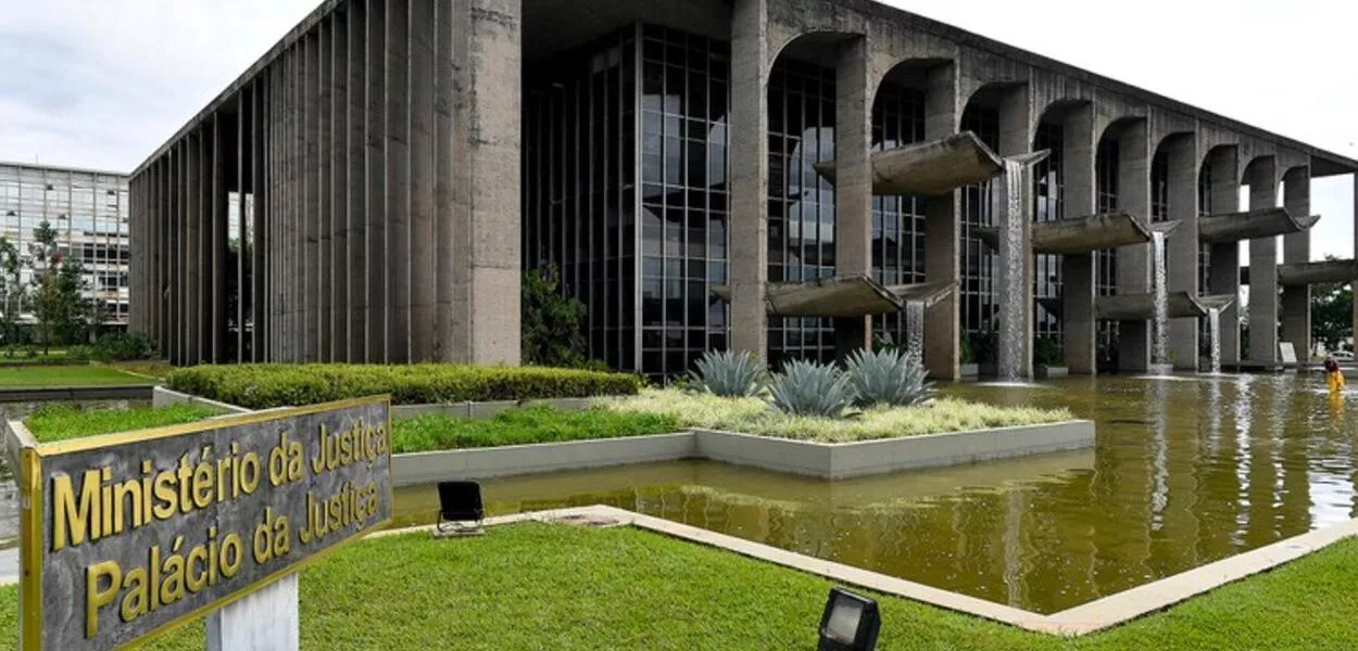 Governo deve buscar perfil mais combativo para substituir Lewandowski no Ministério da Justiça