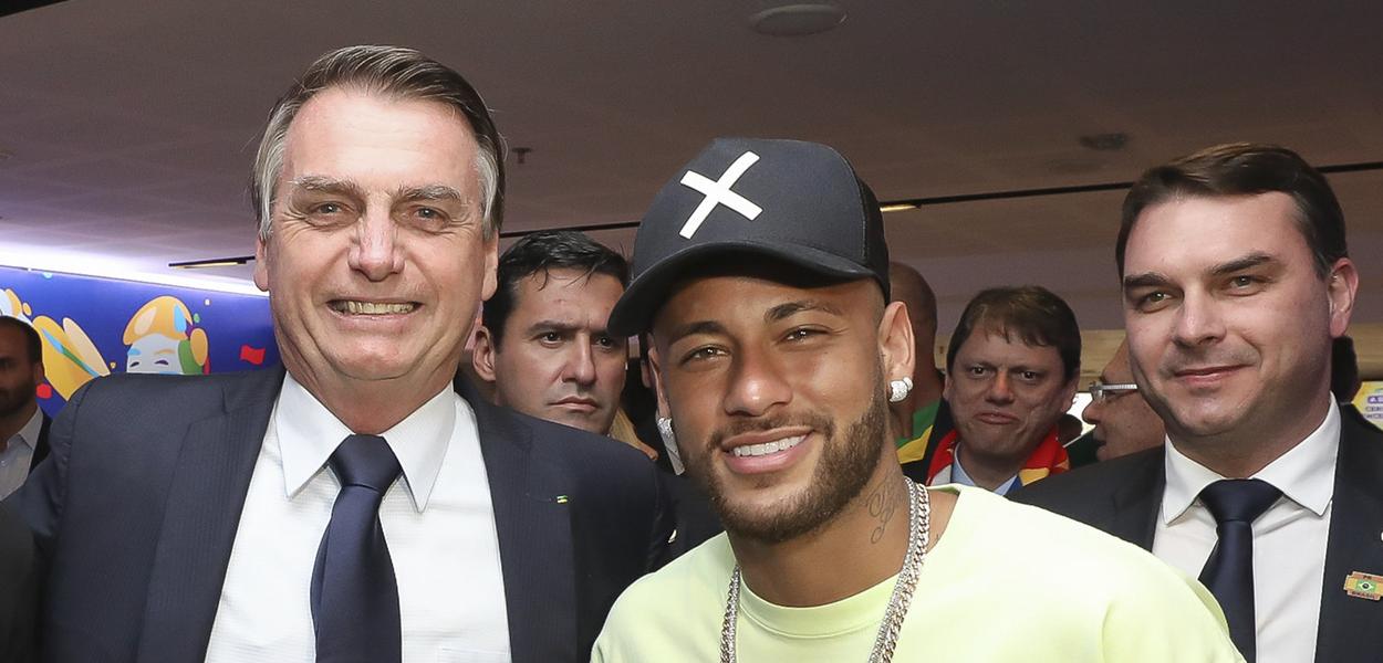 Copa do Mundo: Como Neymar pode ser punido pela Fifa por promessa a  Bolsonaro · Notícias da TV