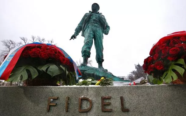 Monumento a Fidel iaugurado em Moscou