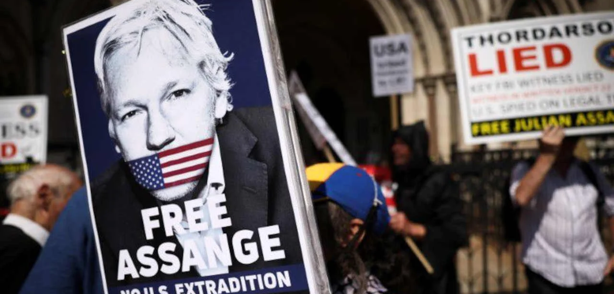 A UK court will consider an appeal against Assange's extradition in March