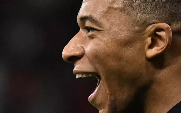 Real Madrid anuncia contratação de Kylian Mbappé
