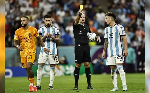 Jogo entre Holanda e Argentina durante as quartas de final da Copa do Mundo, realizada no Catar