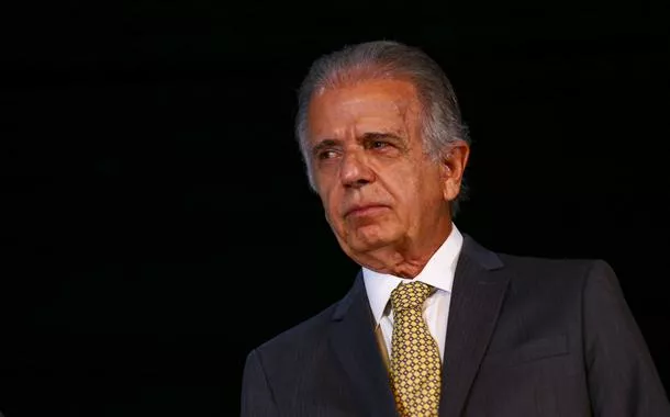 Planalto avalia que Múcio só deixará o comando da Defesa 'se quiser'
