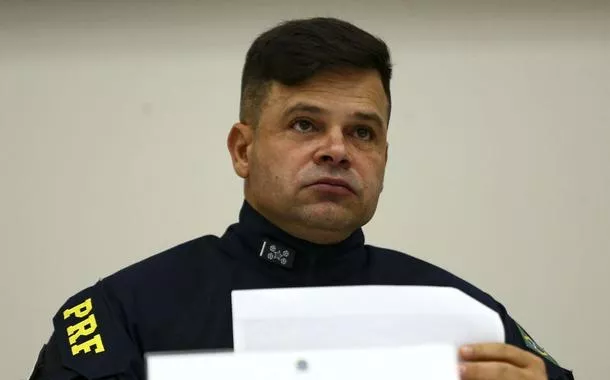 Silvinei Vasques, ex-diretor da PRF, diz a Moraes que, se está preso, Bolsonaro também deveria