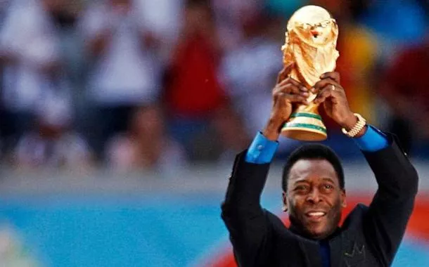 Pelé estreou na Seleção com a camisa 13, em 1957