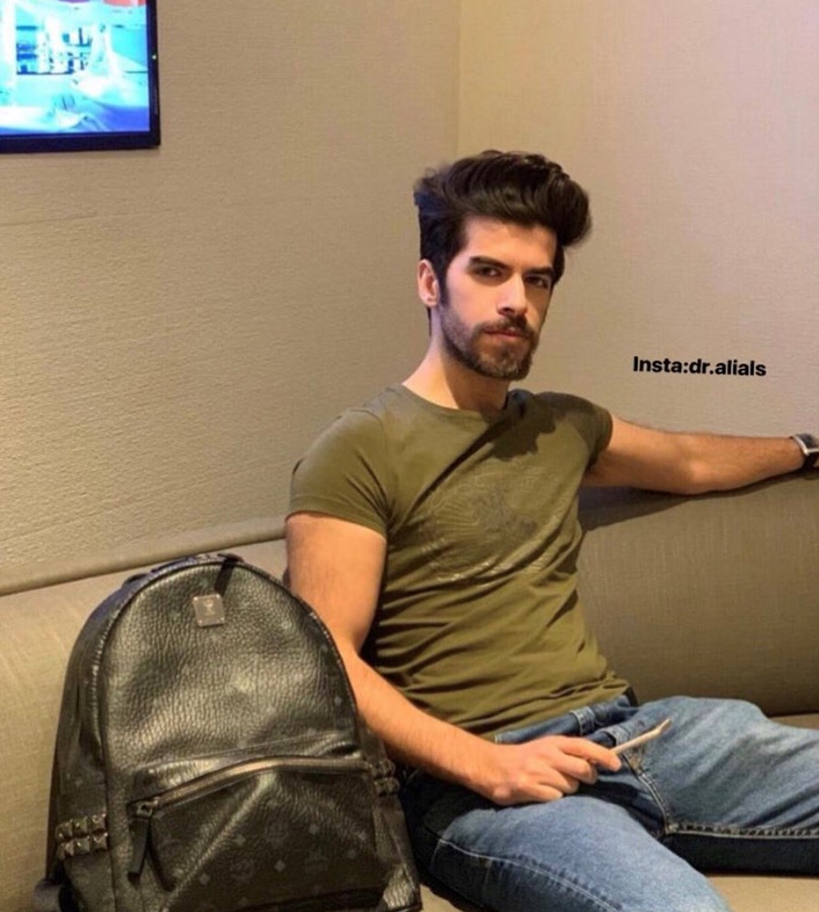 Linda aparência, mente genial e enorme talento, o que mais tem a estrela do futebol esportivo do Kuwait? Descubra agora!