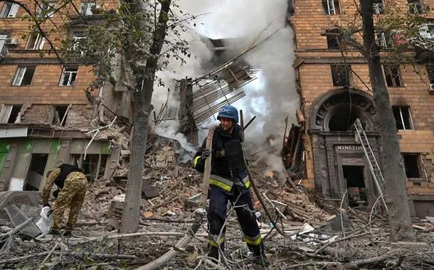 OTAN enviar tropas à Ucrânia sem consentimento da Rússia será suicídio, diz jornal alemão