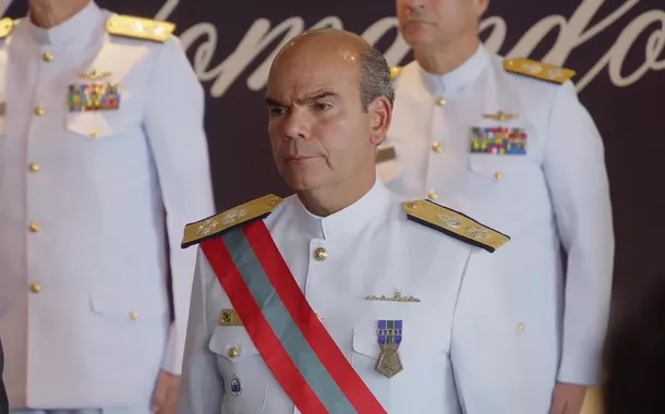 Comandante da Marinha nega mobilização de tropas para golpe