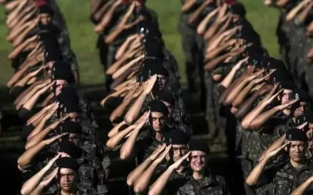 Exército aponta dificuldades para alcançar meta de 20% de mulheres no serviço militar
