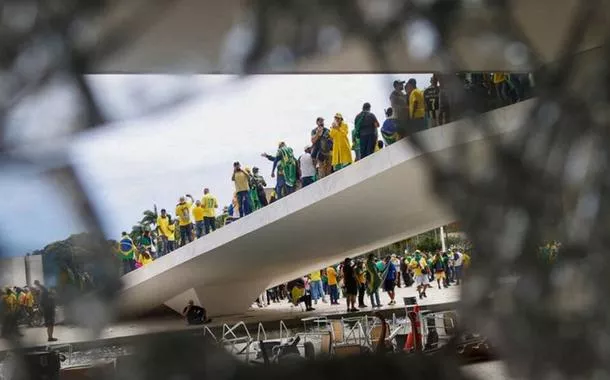 PGR abre inquérito contra três deputados bolsonaristas que incitaram o golpismo