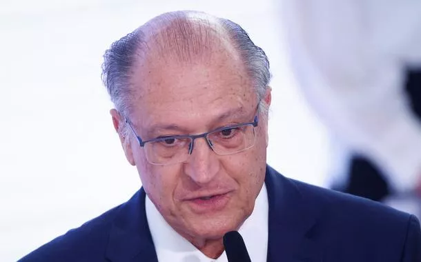 Alckmin nega que ida à China seja para Brasil aderir à Nova Rota da Seda, mas diz que tema "faz parte da pauta"