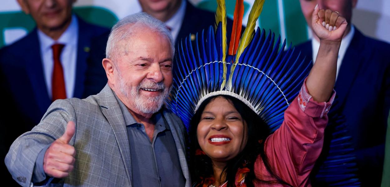 Presidente Lula e ministra dos Povos Indígenas, Sonia Guajajara