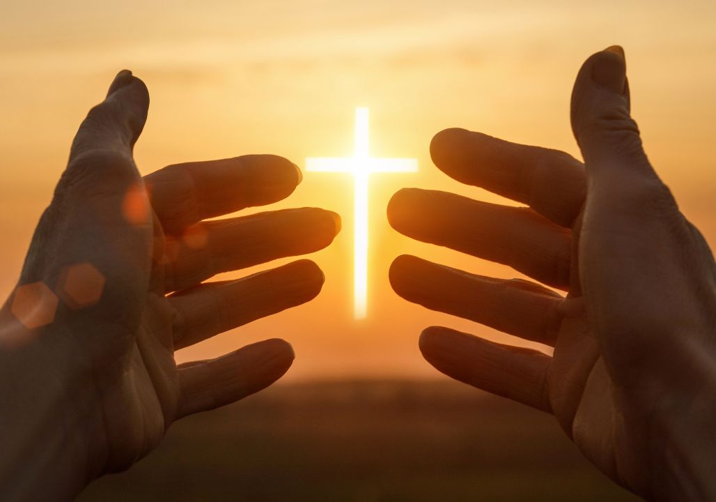 Fazer oração todos os dias pode ajudar a sua vida? Verdade ou Mito?