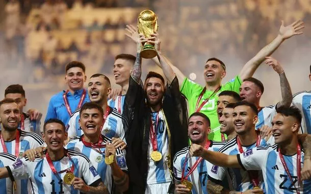 Jogadores da Argentina comemoram a conquista da Copa do Mundo do Catar (2022)