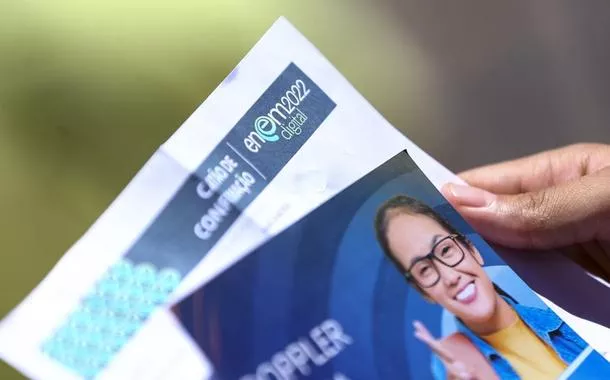 12 estudantes receberam nota máxima na redação do Enem 2024; somente um é da rede pública