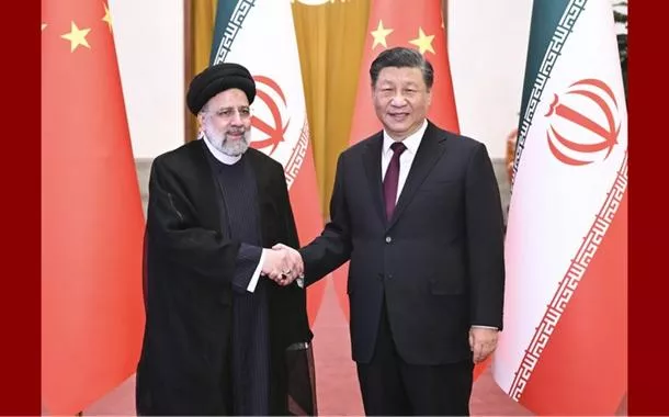 Xi jinping expressa condolências pela morte do presidente iraniano