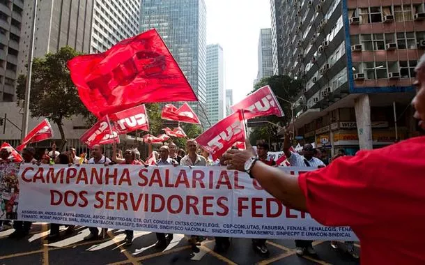 Número de sindicalizados cai para 8,4 milhões, o menor desde 2012, aponta IBGE