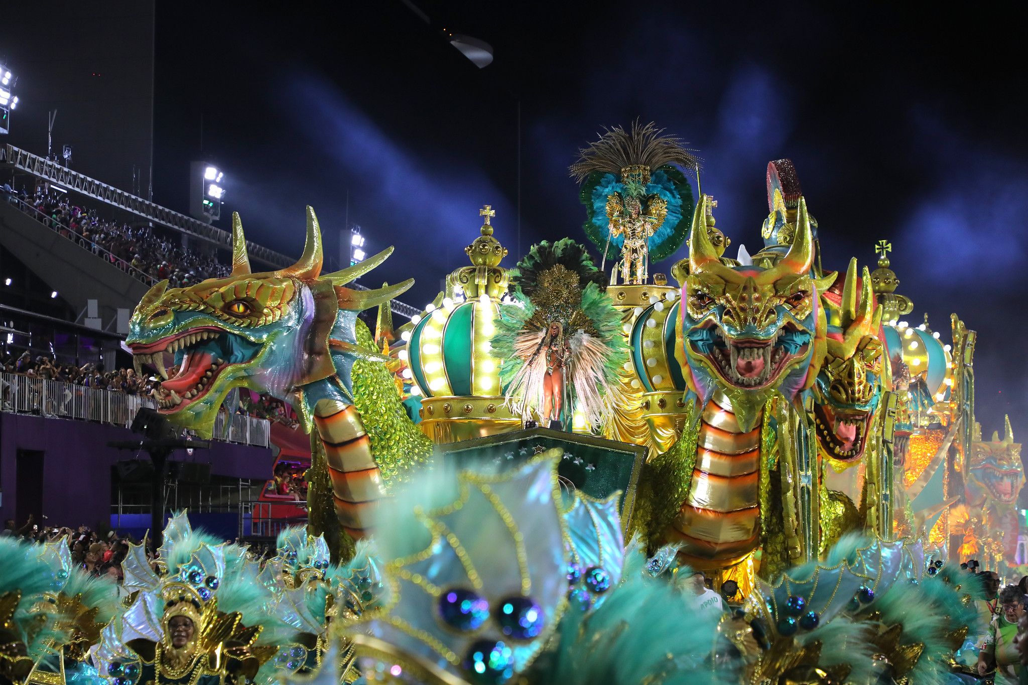 Fantasias de Carnaval 2024 para chegar contagiando seu bloquinho