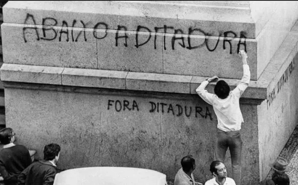 Torturador morre após retomada da comissão sobre desaparecidos