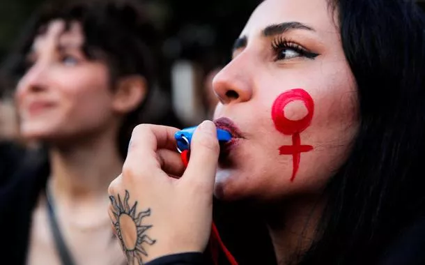 8M: Fenae reafirma compromisso em defesa das mulheres