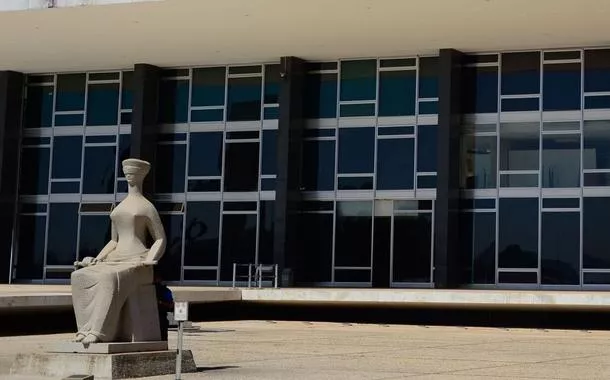 STF tem maioria para garantir atendimento de pessoas trans no SUS