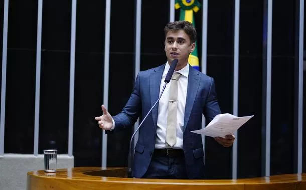 Nikolas diz não se importar se a Terra é plana, oval ou quadrada (vídeo)