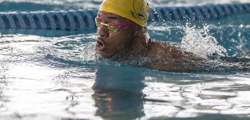 Natação: Gabriel Araújo Bate Recorde Mundial Nos 50 Metros Borboleta ...