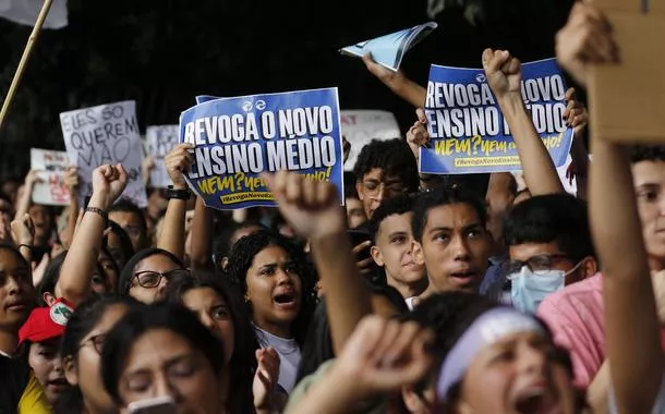 Conferência Nacional de Educação reforça pedido de revogação do Novo Ensino Médio