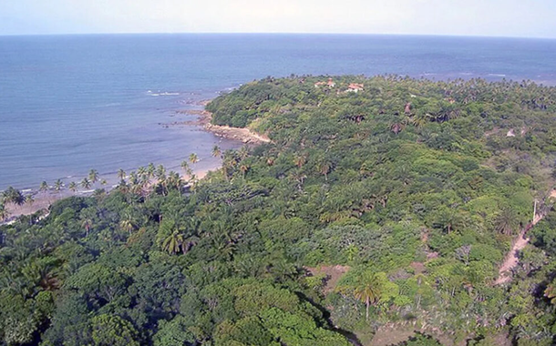 Vista aérea da Ilha de Boipeba, no litoral baiano: uma das áreas mais preservadas de toda a Mata Atlântica