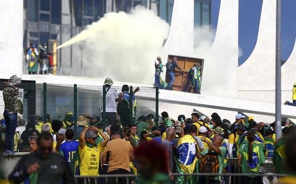Atos terroristas de bolsonaristas contra as sedes dos Três Poderes, em Brasília - 08.01.2023