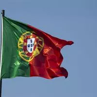 Portugal comemora aniversário da democracia em meio ao avanço da extrema-direita