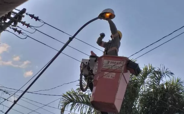 Setor de telecomunicações questiona norma da Aneel sobre postes