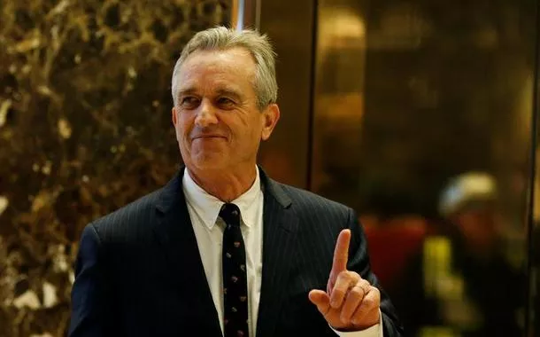 “Nossos inimigos não são a Rússia e a China, mas sim aqueles que perpetuam guerras e mataram meu pai e meu tio", diz Kennedy Jr.