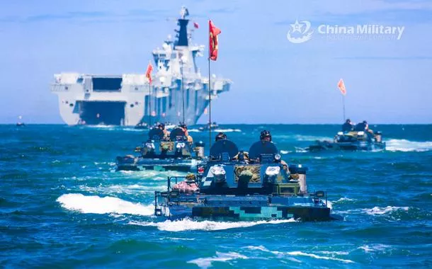 China realiza exercícios militares em torno da ilha de Taiwan para punir forças separatistas