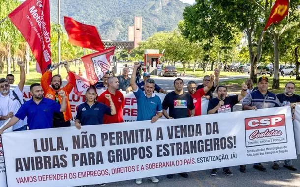Metalúrgicos protestam contra venda da Avibrás no Rio; CTB menciona "grave ameaça à soberania nacional"
