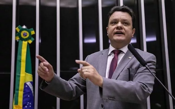 "Uma violação inaceitável contra o povo brasileiro e a soberania do nosso país", diz Odair Cunha sobre arapongagem dos EUA