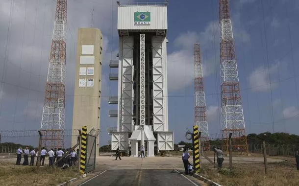 Lula anuncia nesta quinta criaçãocomo jogar black jackempresa pública para o setor aeroespacial e acordo com quilombolascomo jogar black jackAlcântara