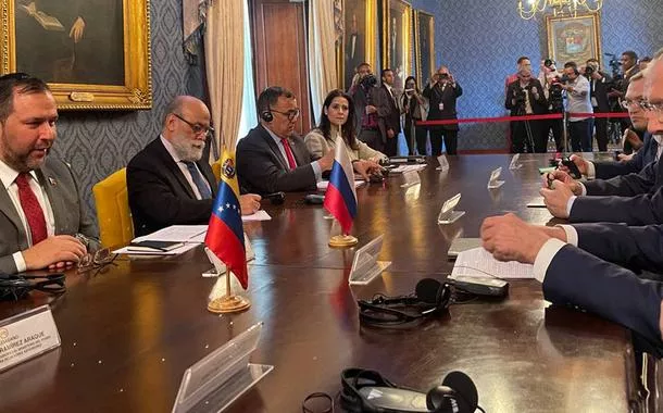 Chanceleres russo e venezuelano denunciam militarização do Caribe
