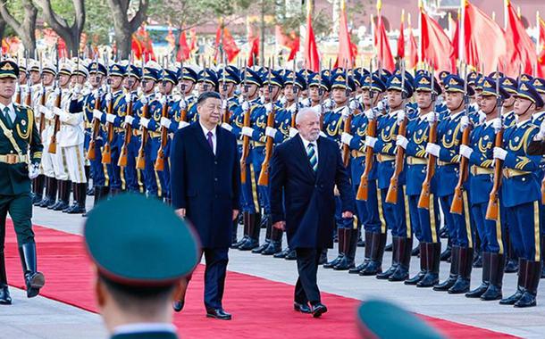 Presidente Lula é recebido pelo presidente Xi Jinping