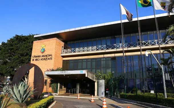 Vereadores de Belo Horizonte aprovam projeto que impede o uso de linguagem neutra