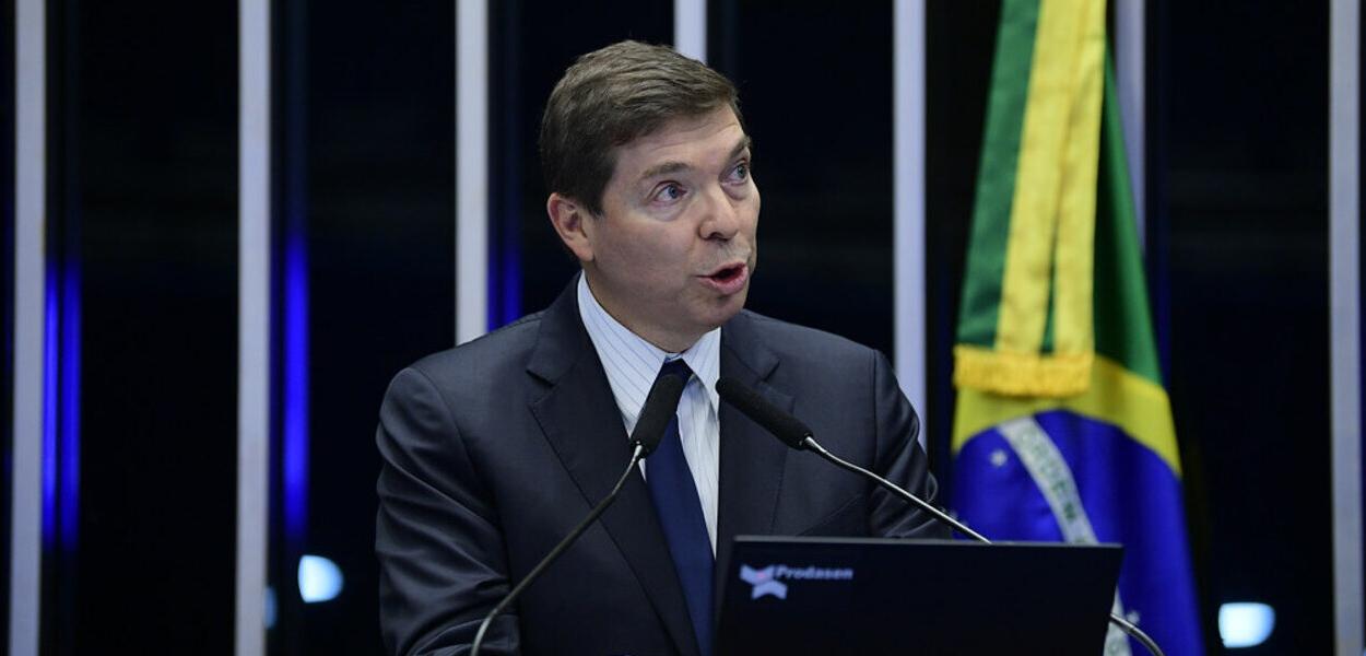 Cover image for Sem Pacheco, PSB de Minas prepara candidatura própria e avalia quatro nomes para disputa ao governo