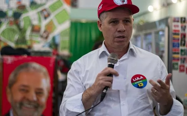 'Brasil quer transferência de tecnologia agrícola', diz ministro Paulo Teixeira em visita à China