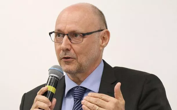 Atual e ex-diretor da Abin depõem à PF sobre suposta espionagem ilegal