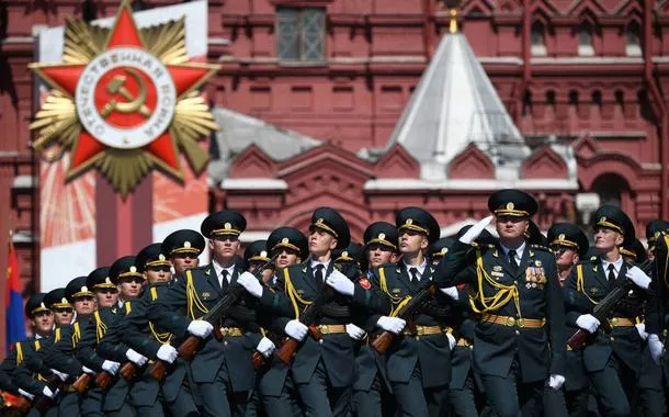 Rússia critica convite de Zelensky a líderes da União Europeia para irem à Ucrânia no Dia da Vitória soviética sobre o nazismo