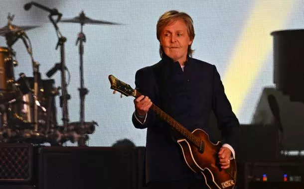 Paul McCartney se torna o primeiro músico bilionário do Reino Unido