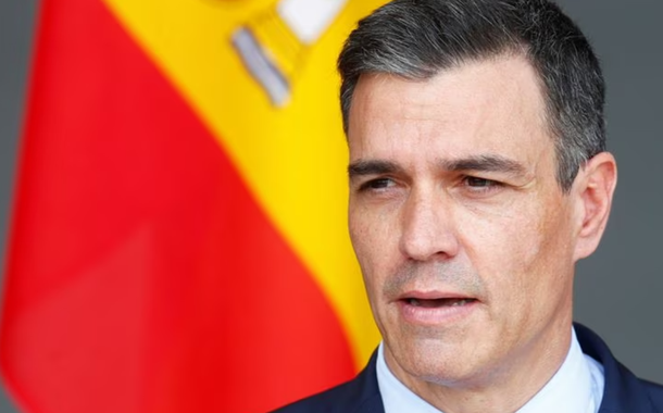 Militares franquistas aposentados pedem golpe na Espanha durante posse de Pedro Sánchez